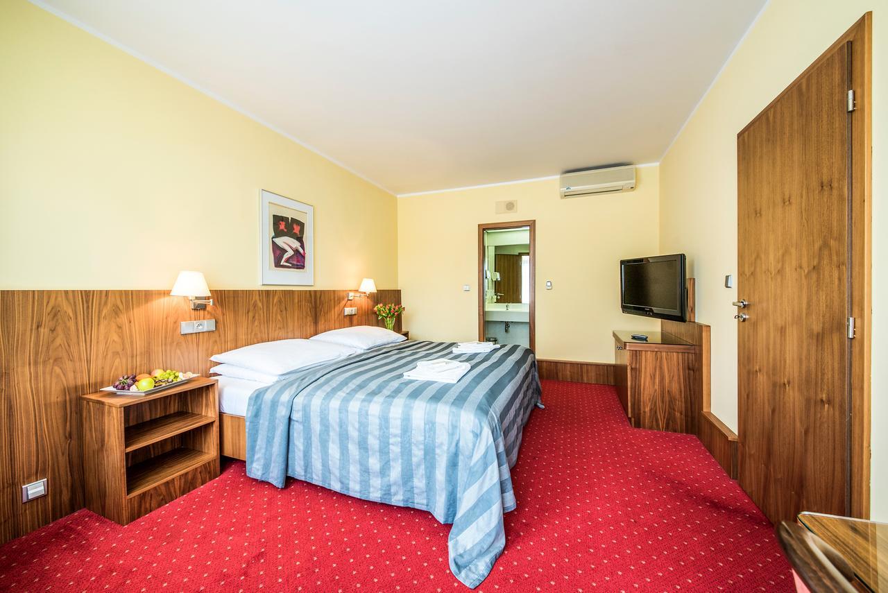 Hotel Jana Přerov Екстериор снимка