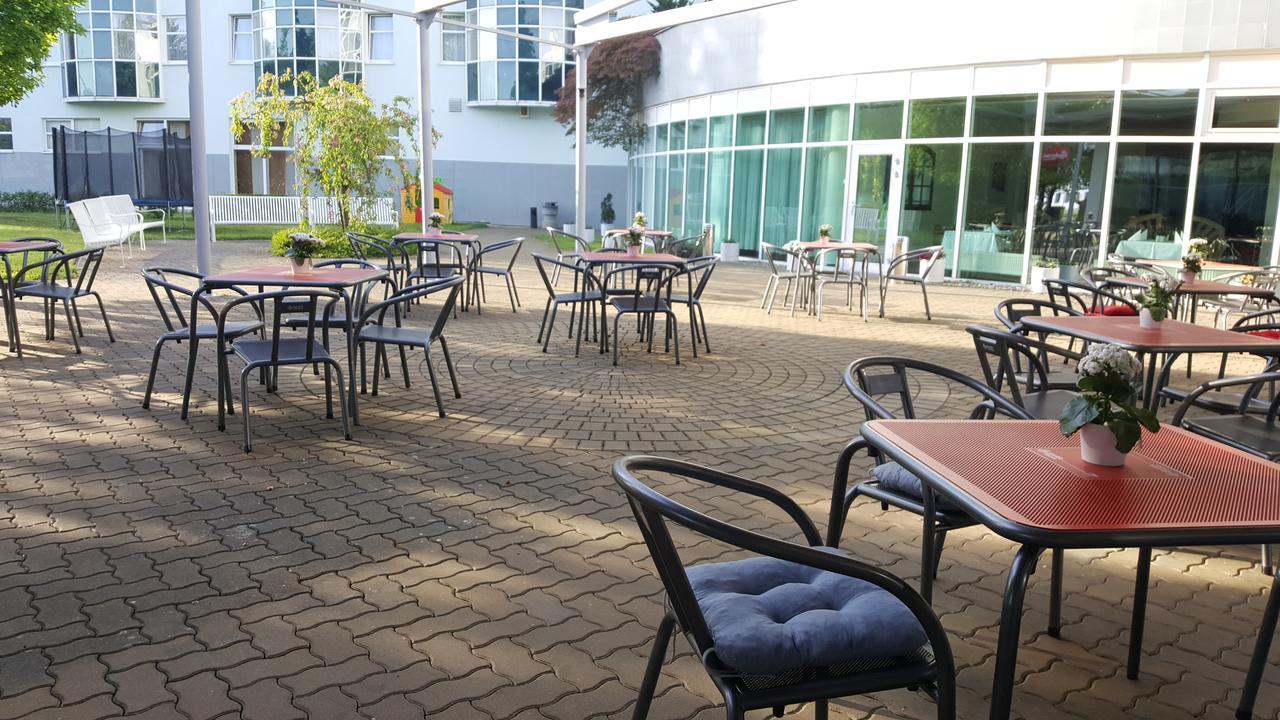 Hotel Jana Přerov Екстериор снимка