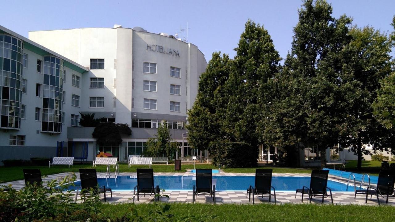 Hotel Jana Přerov Екстериор снимка